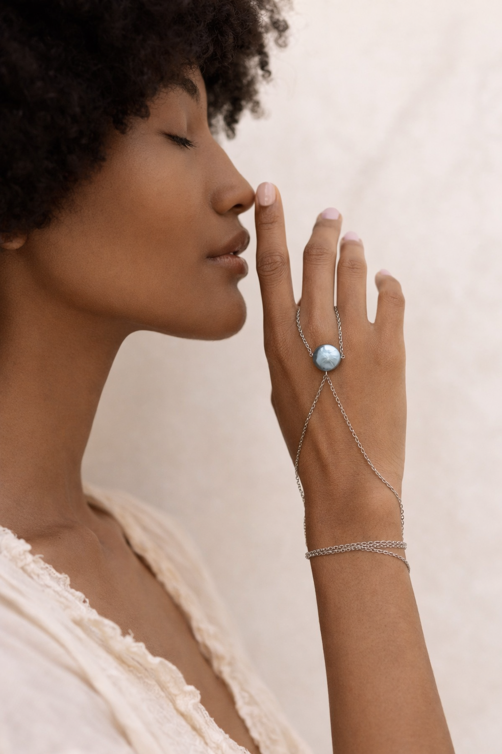 Blue Pearl HandChain Silver