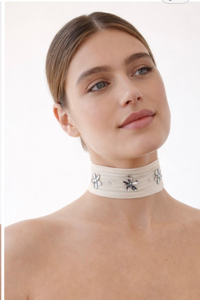 Marea Choker White